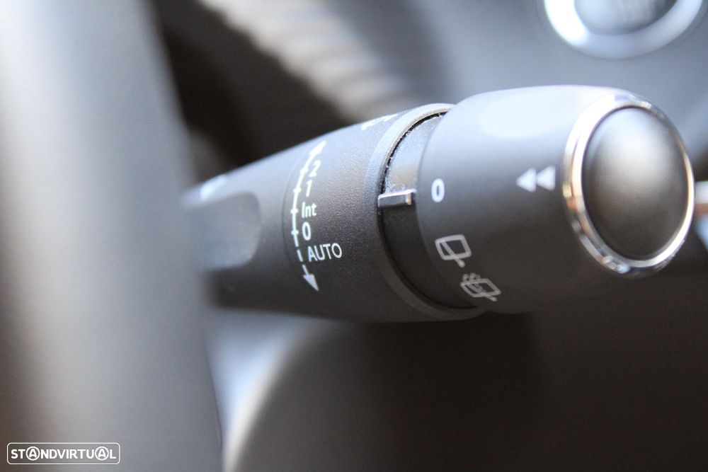 Peugeot 208 PureTech 110 Stop & Start EAT6 Allure - 21
