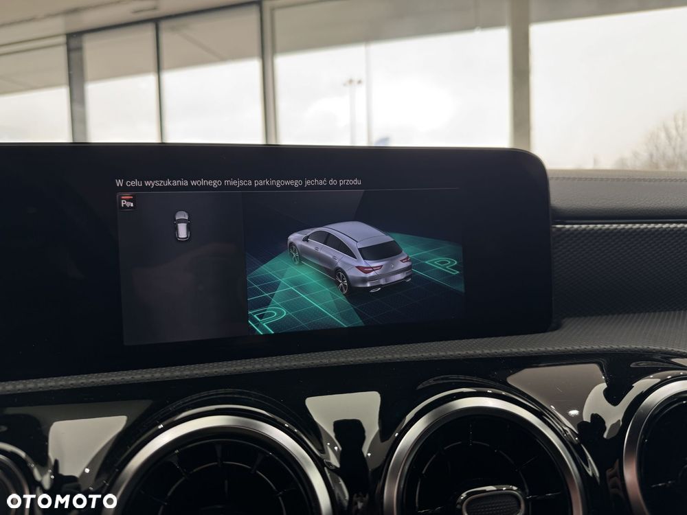 Mercedes-Benz CLA - 38