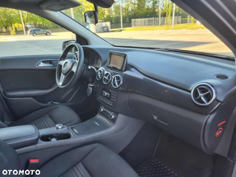 Mercedes-Benz Klasa B 180 (BlueEFFICIENCY) 7G-DCT - 10
