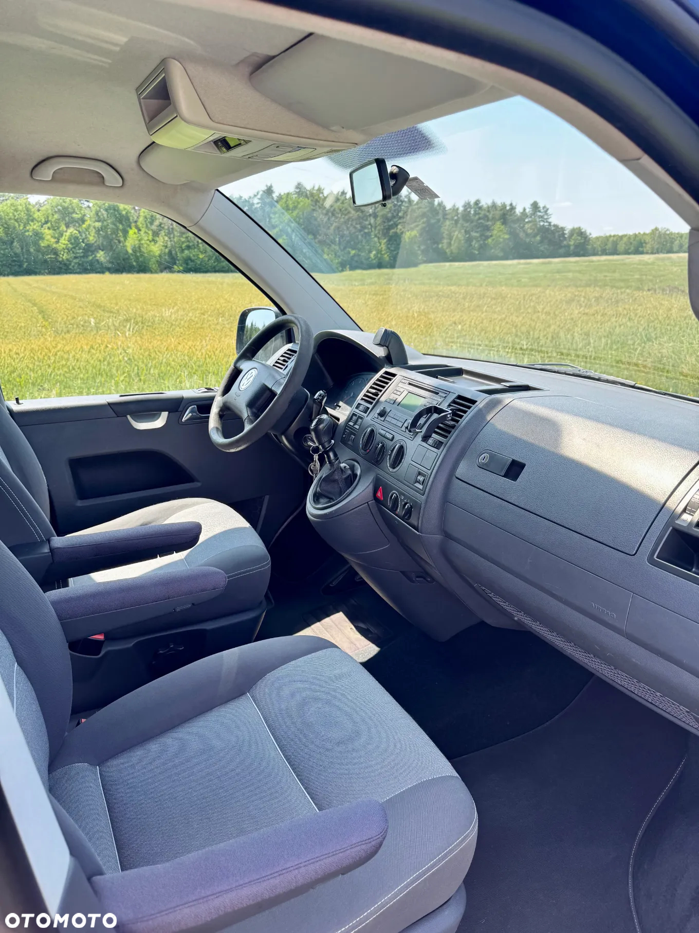 Volkswagen Multivan - 9