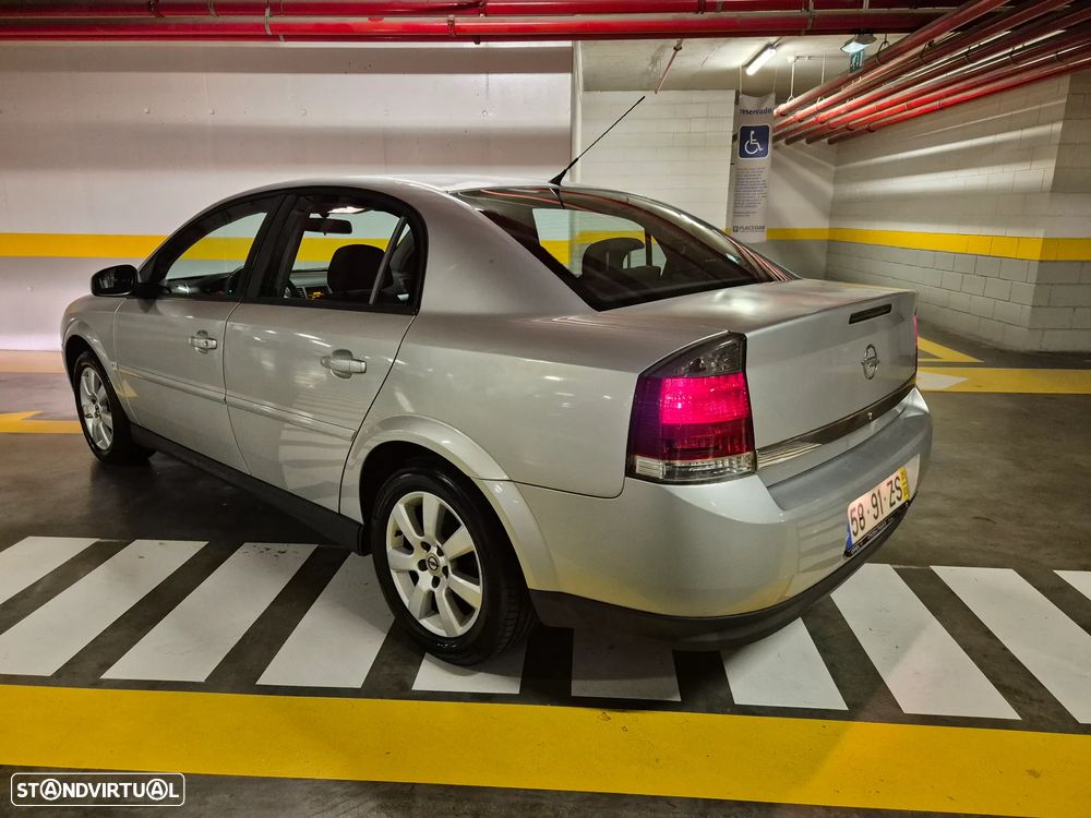 Opel Vectra 1.9 CDTi Elegance - 11