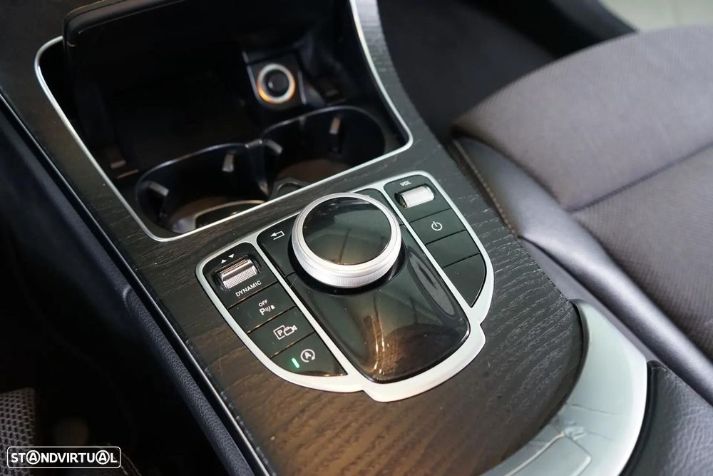 Mercedes-Benz C 220 d Avantgarde - 32