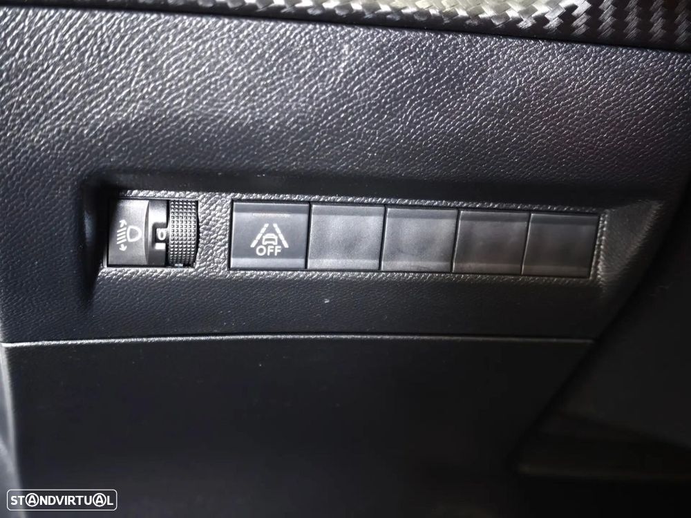 Peugeot 208 1.2 PureTech Active - 16