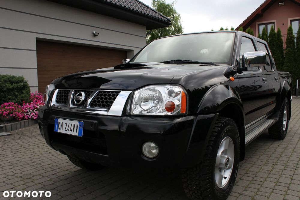 Nissan Pickup Navara - 32
