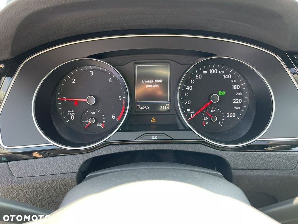 Volkswagen Passat Variant 2.0 TDI SCR DSG Conceptline - 10