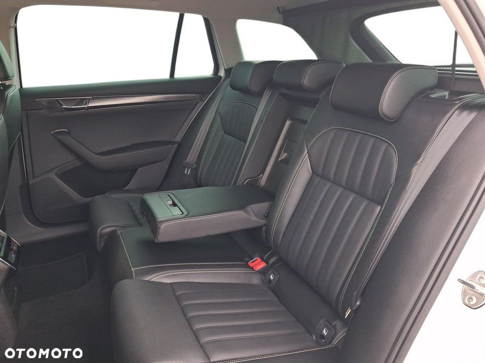 Skoda Superb 2.0 TDI SCR Style DSG - 18