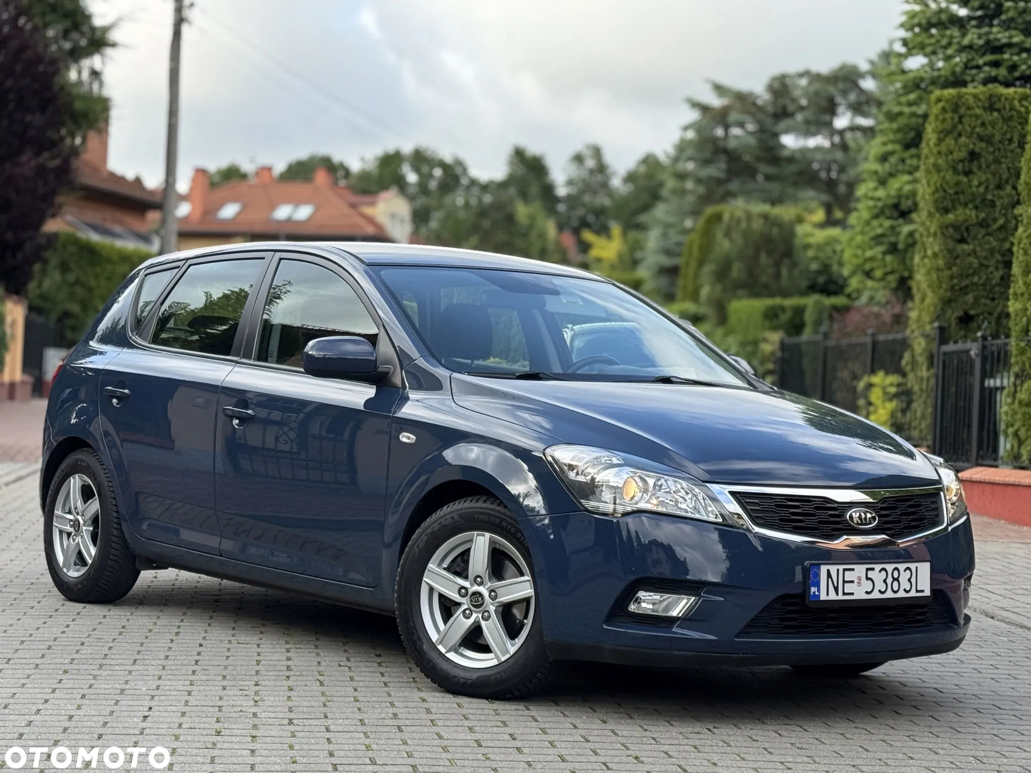 Kia Ceed - 25