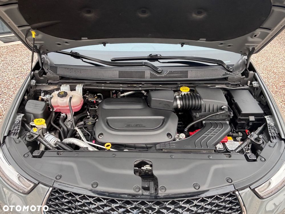 Chrysler Pacifica - 12