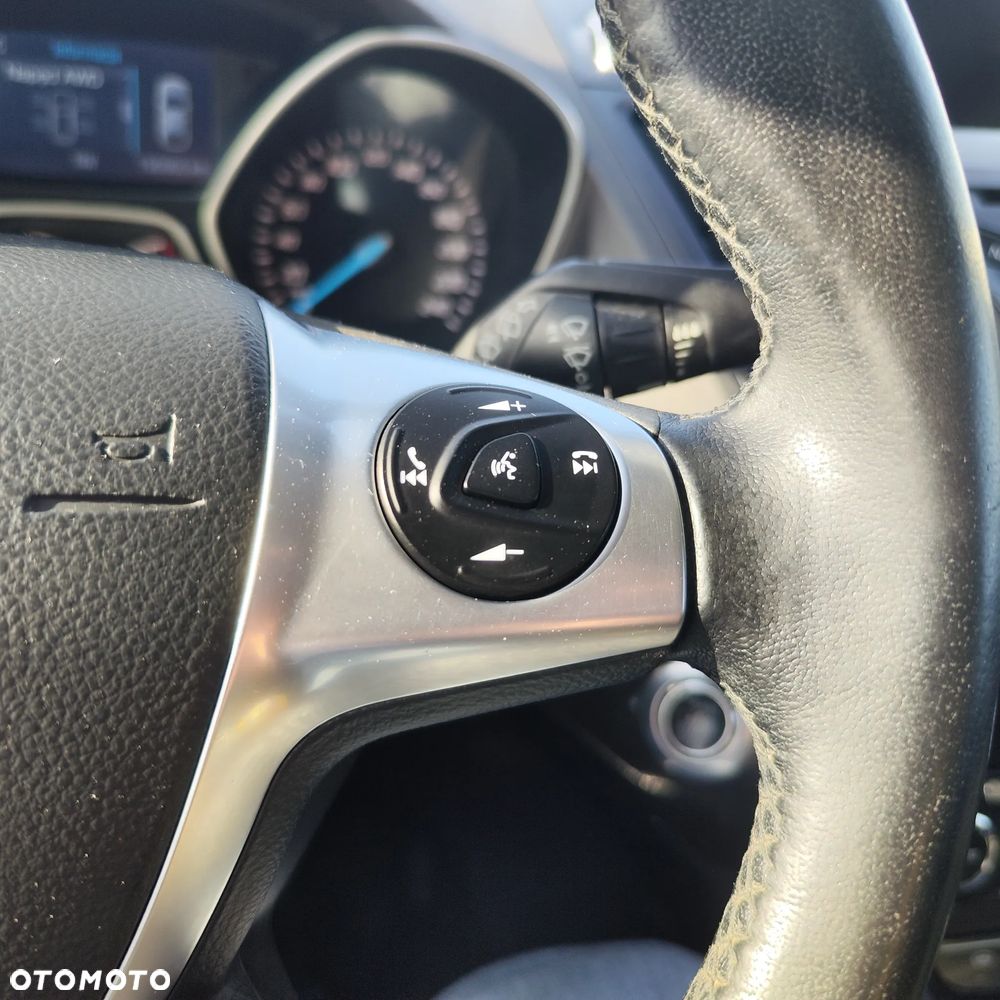 Ford Kuga 2.0 TDCi 4x4 Titanium - 26