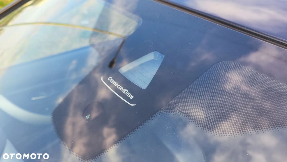 BMW Seria 3 320d - 30