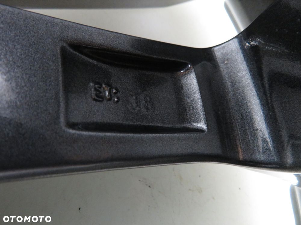 FELGA ALUMINIOWA   RC17808 KBA47227 18" 8.0" 5X114.3 38 - 3