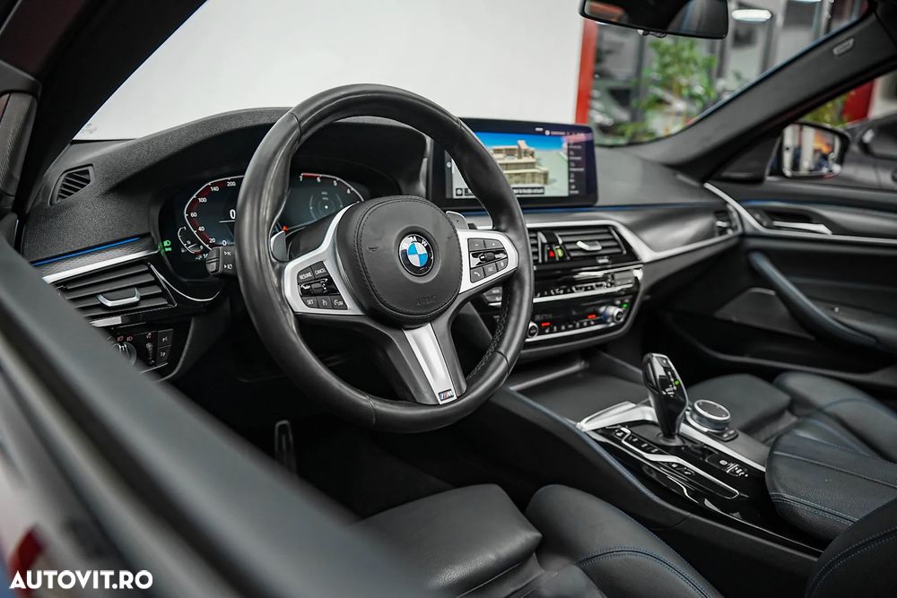 BMW Seria 5 530e Aut. M Sport Edition - 35