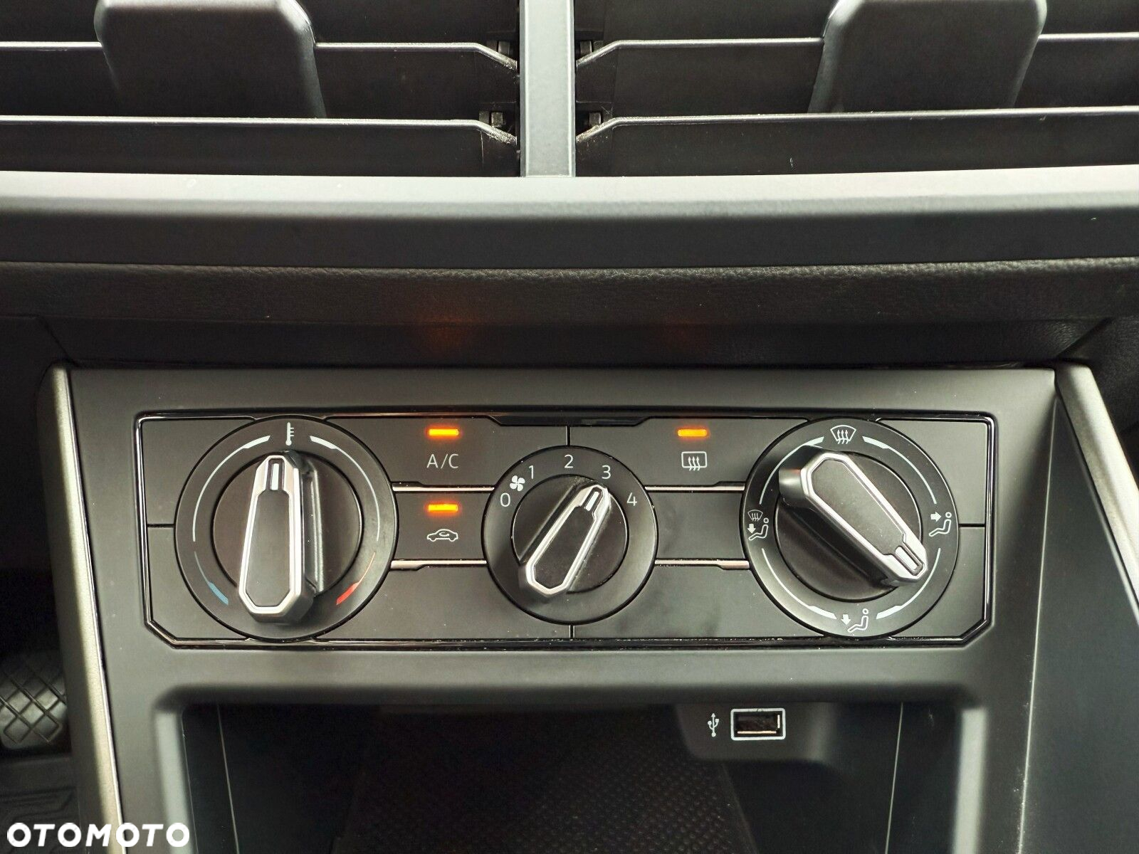 Volkswagen Polo 1.0 TSI Comfortline - 22