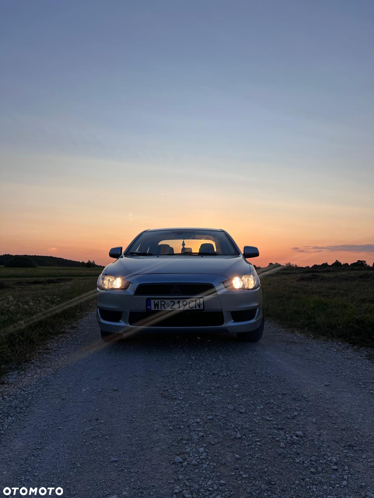 Mitsubishi Lancer - 30