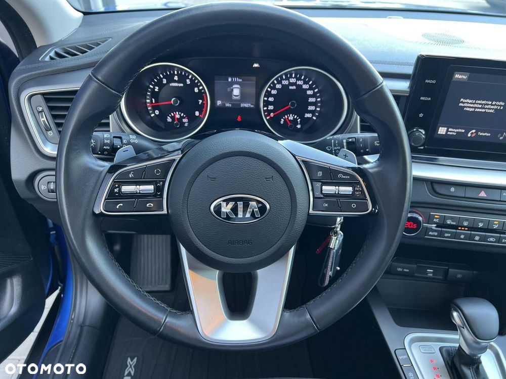 Kia XCeed - 16