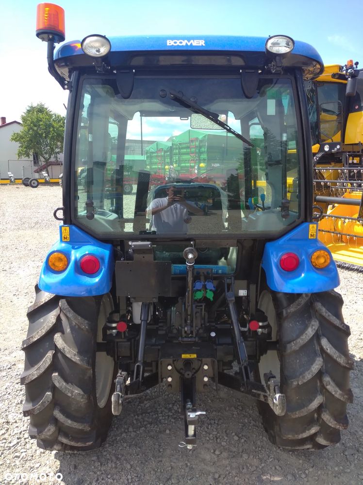 New Holland Boomer 35 - 4