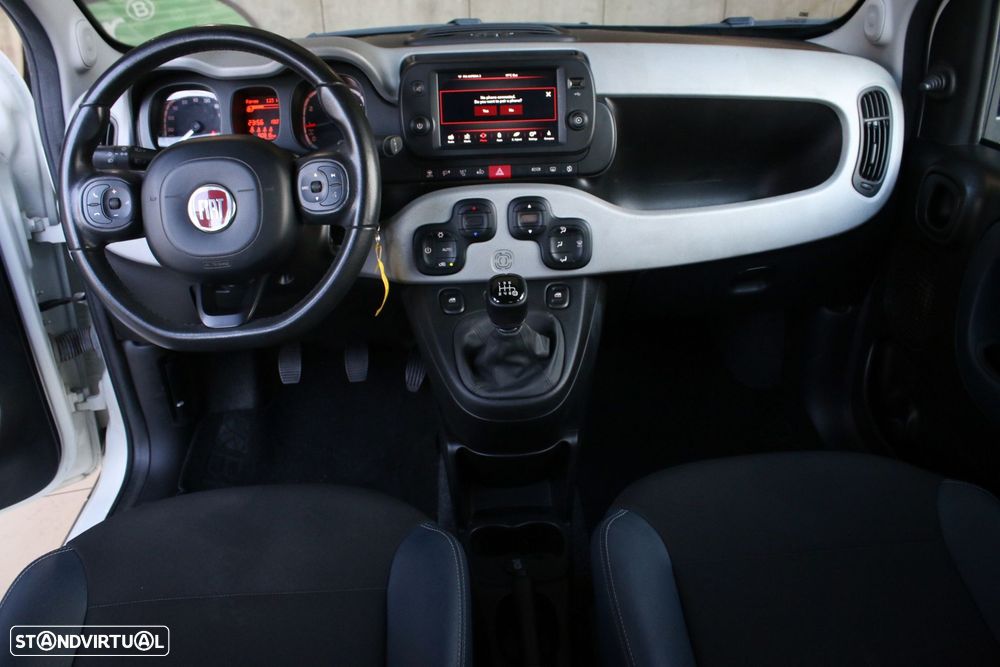 Fiat Panda 1.0 Hybrid City Cross - 31