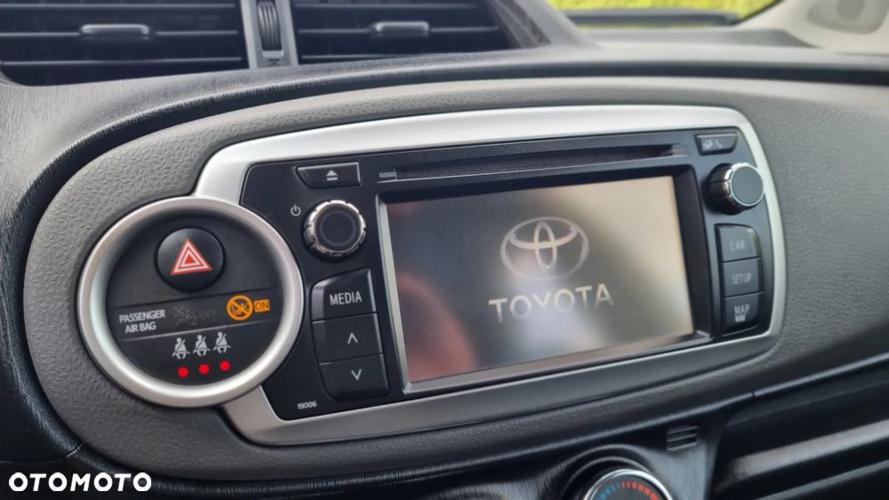 Toyota Yaris 1.0 VVT-i Style - 16