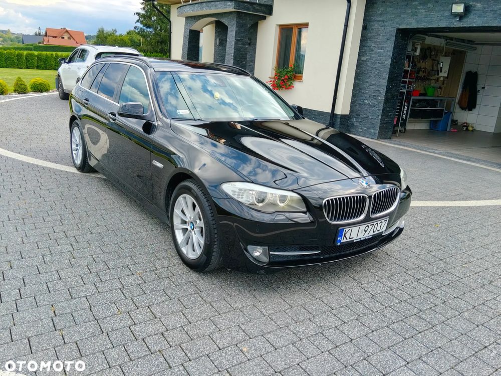 BMW Seria 5 525d xDrive Sport-Aut - 1