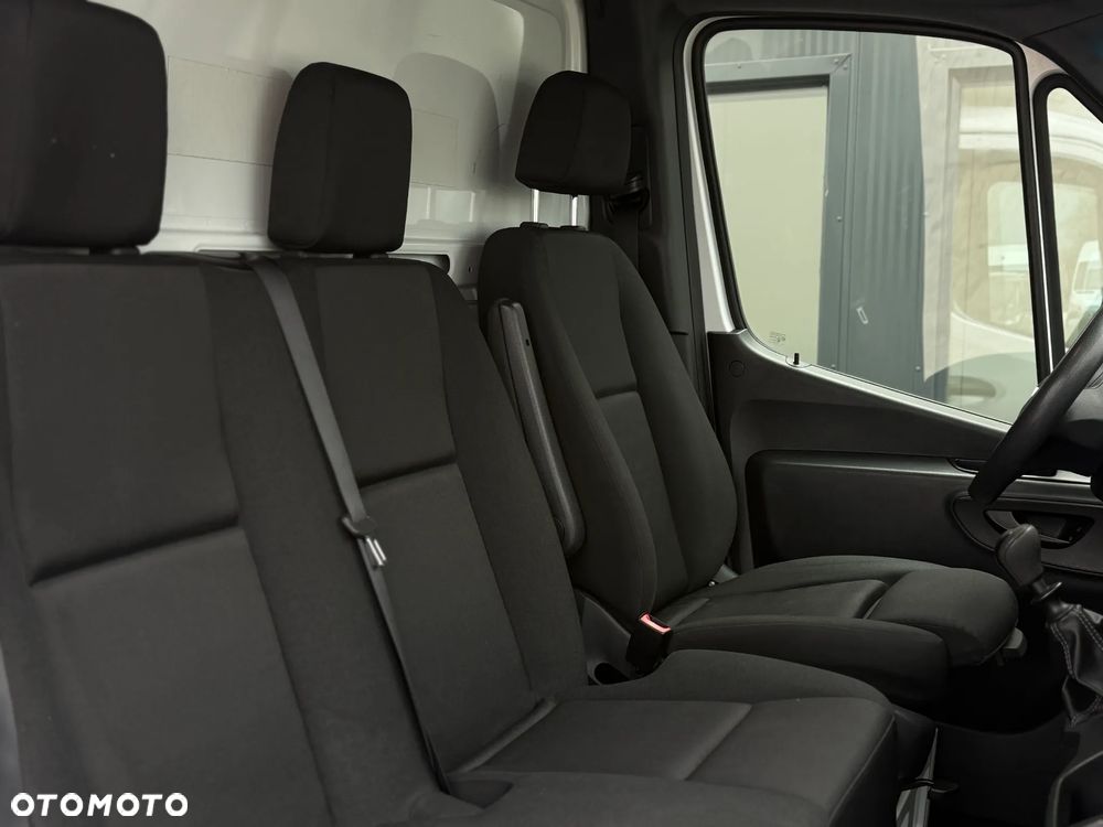 Mercedes-Benz Sprinter 515 CDI / 2.0 150KM / 2022 ROK / Kontener 4,2m + Winda Dhollandia 750KG / ZAREJESTROWANY W PL - 20