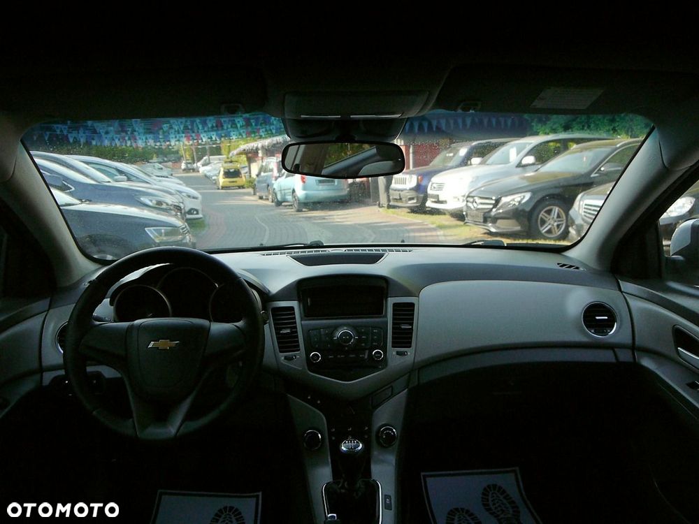 Chevrolet Cruze - 18