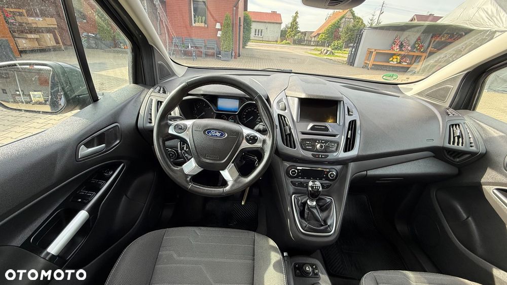Ford Tourneo Connect Grand - 12