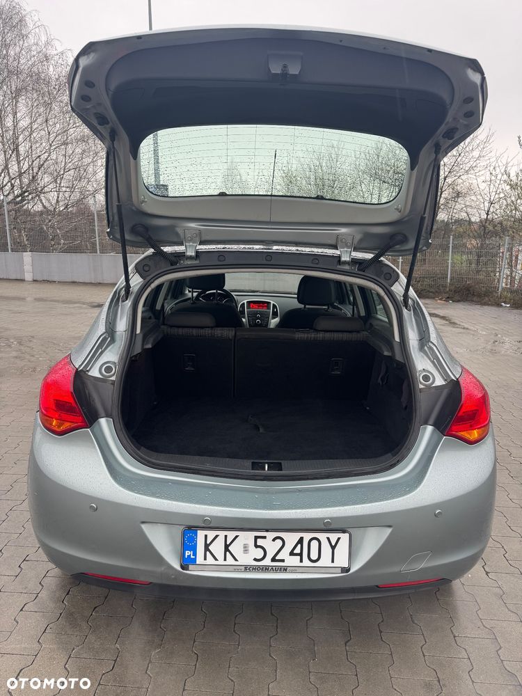 Opel Astra 1.6 Design Edition - 16