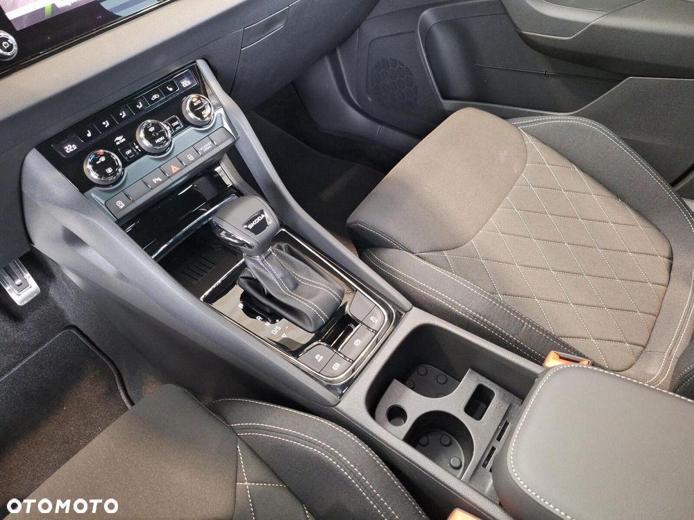 Skoda Karoq 1.5 TSI ACT Sportline DSG - 23