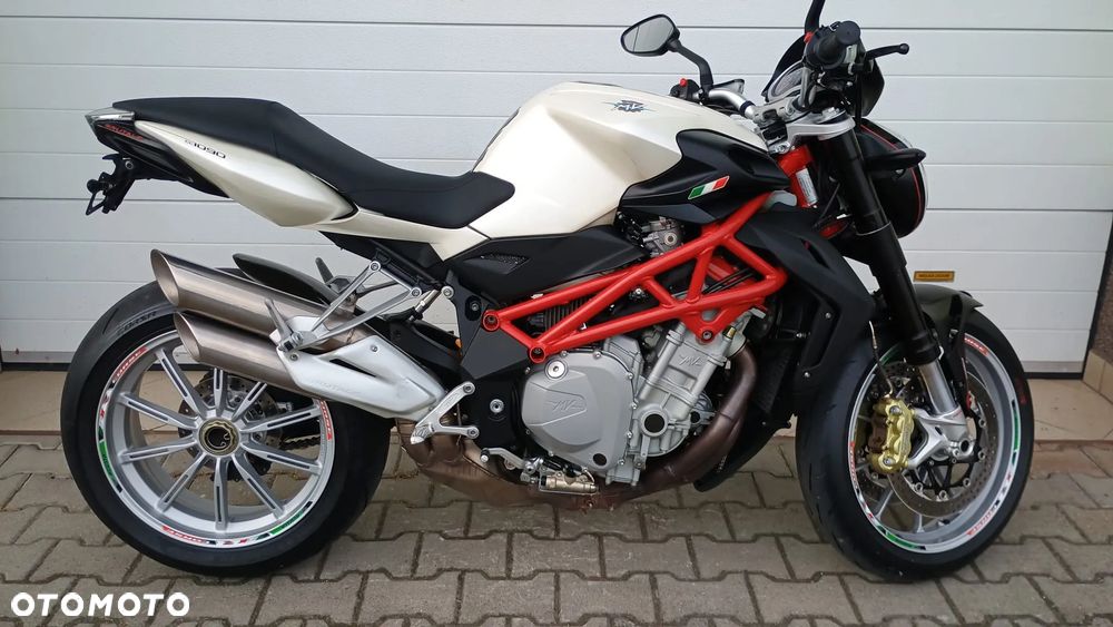 MV AGUSTA Brutale - 3