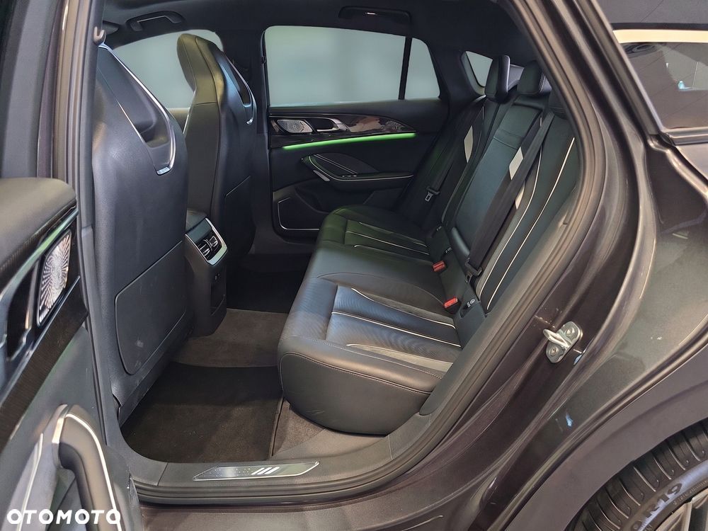 Hongqi H6 - 10