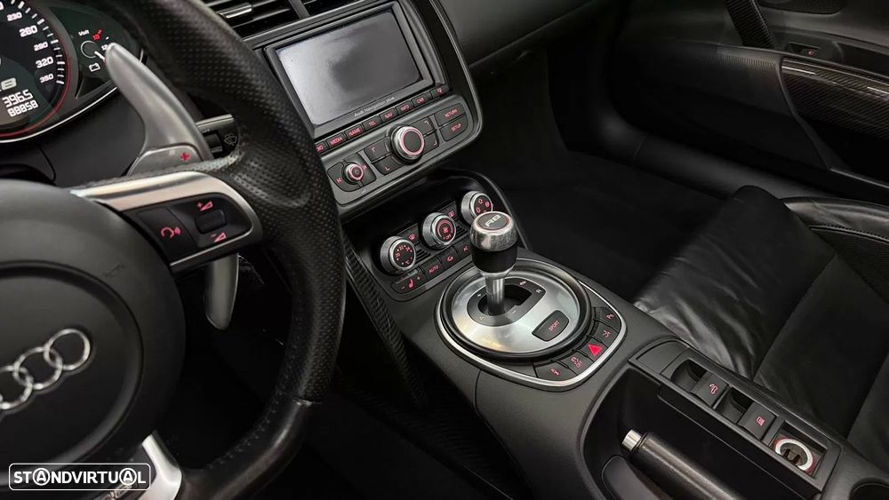 Audi R8 Spyder 5.2 FSi V10 quattro R tronic - 15
