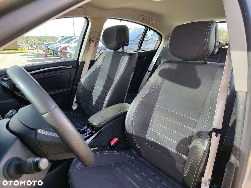 Renault Laguna 2.0 Bose Edition - 13