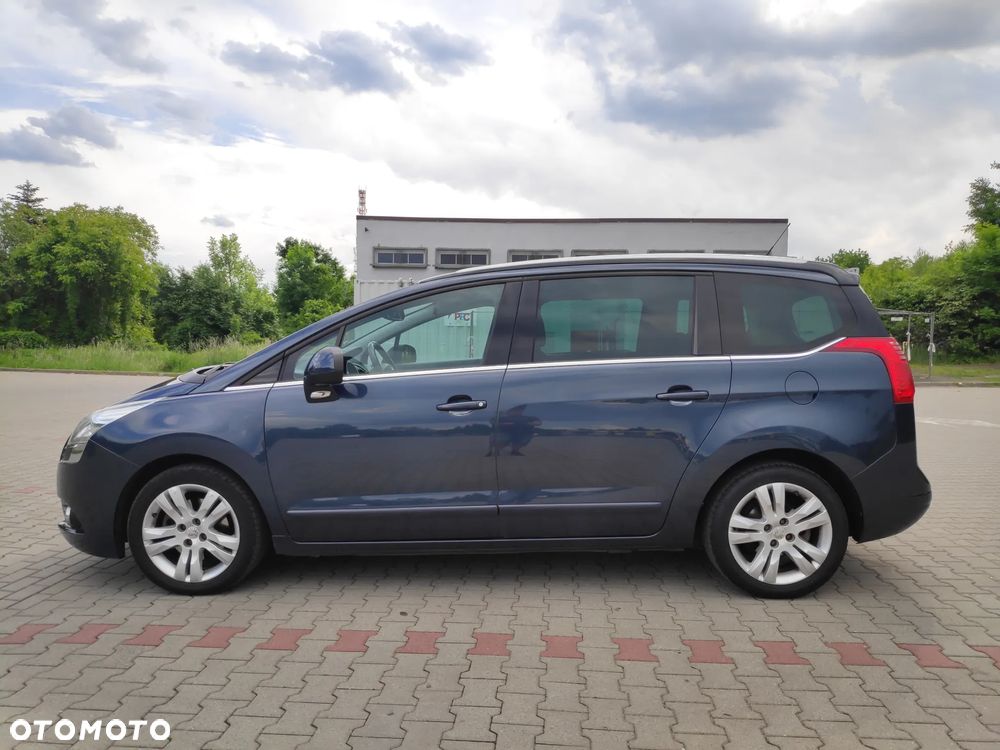 Peugeot 5008 1.6 THP Family - 2