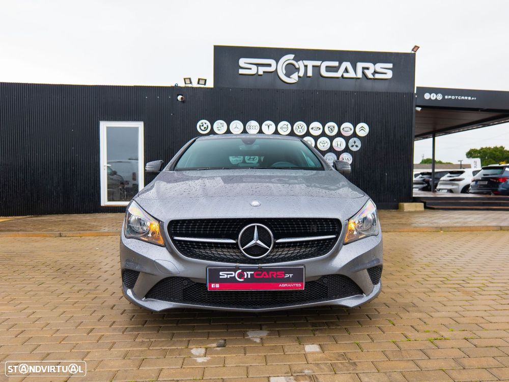Mercedes-Benz CLA 200 d Shooting Brake Urban Aut. - 2