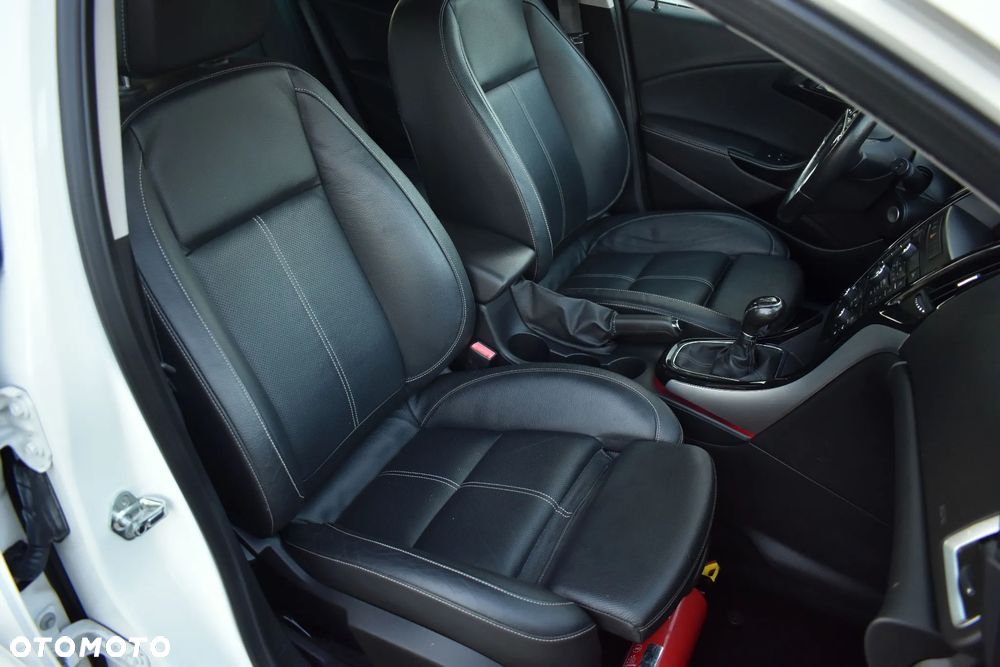 Opel Astra 1.4 Turbo Edition - 36