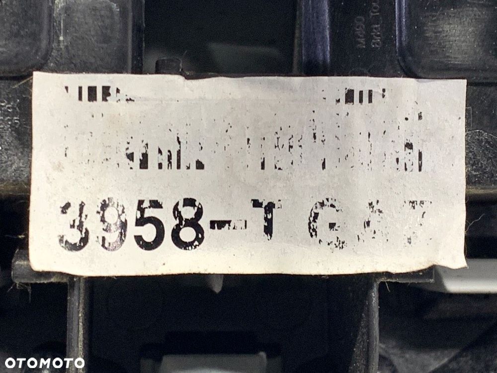 KLAMKA KLAPY TYŁ  OPEL KARL (C16) 2015 - 2019 1.0 55 kW [75 KM] benzyna 2015 - 2018 - 5