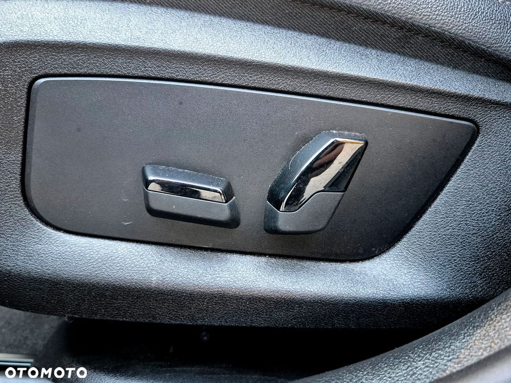 BMW Seria 5 518d Modern Line - 25