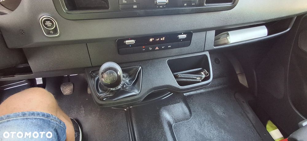 Mercedes-Benz SPRINTER IVECO CRAFTER MAN TRANSIT - 15