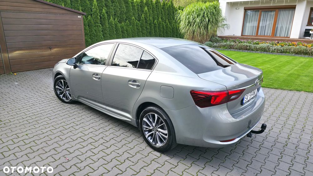 Toyota Avensis 2.0 Premium MS - 7