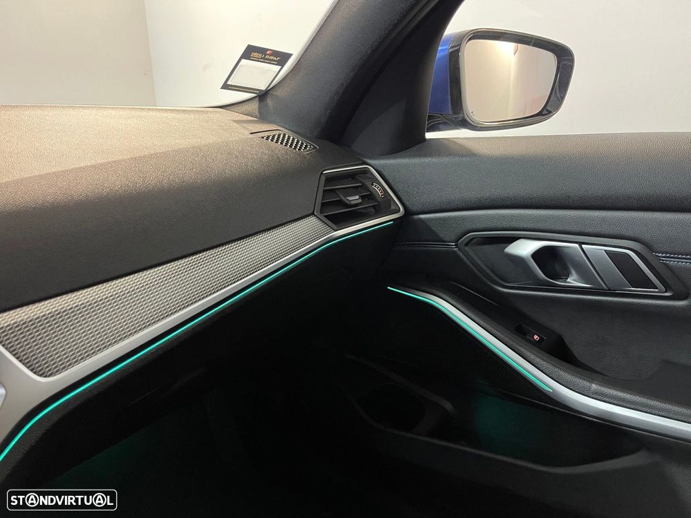BMW 318 d Touring Pack M Auto - 31
