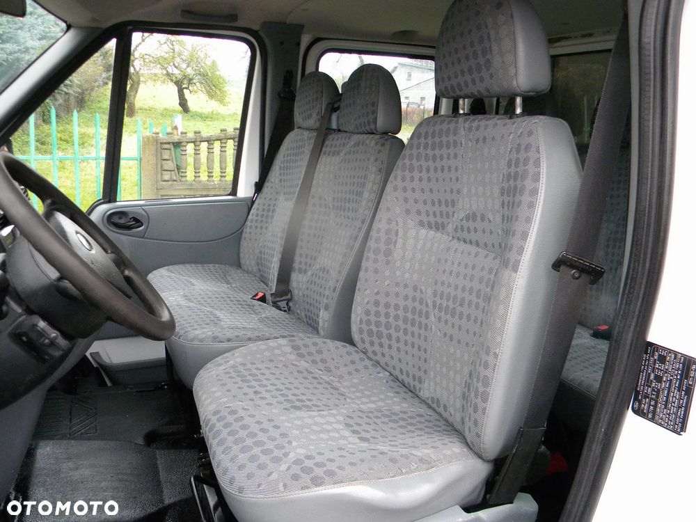 Ford Transit - 12