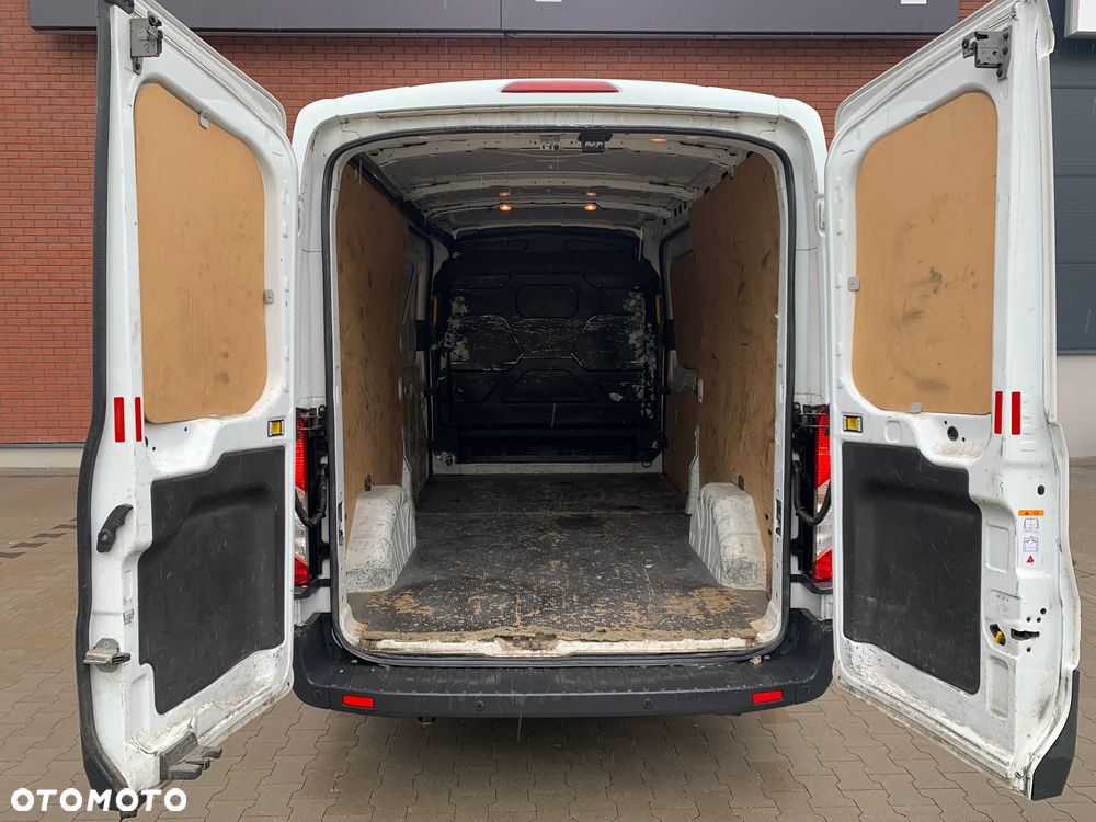 Ford Transit - 13