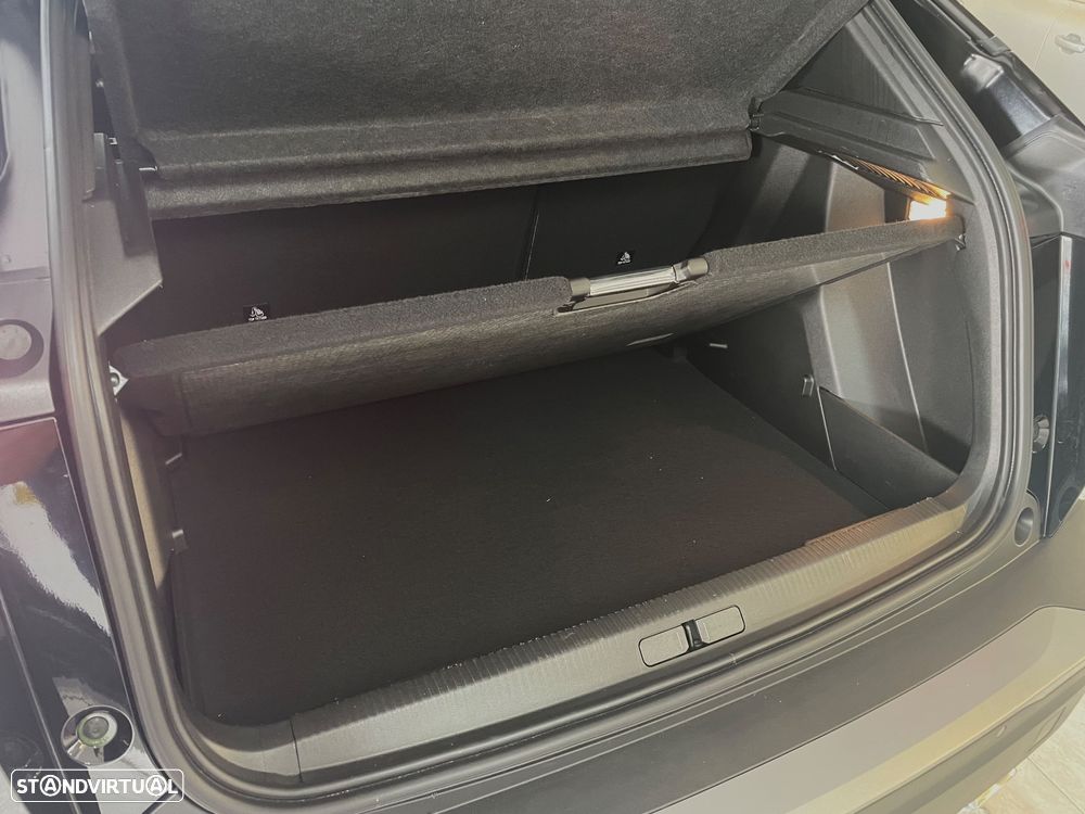 Peugeot 2008 Hybrid 136 e-DSC Allure - 17
