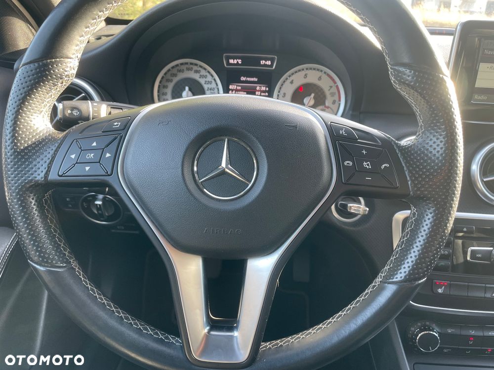 Mercedes-Benz Klasa A 200 (BlueEFFICIENCY) Urban - 19