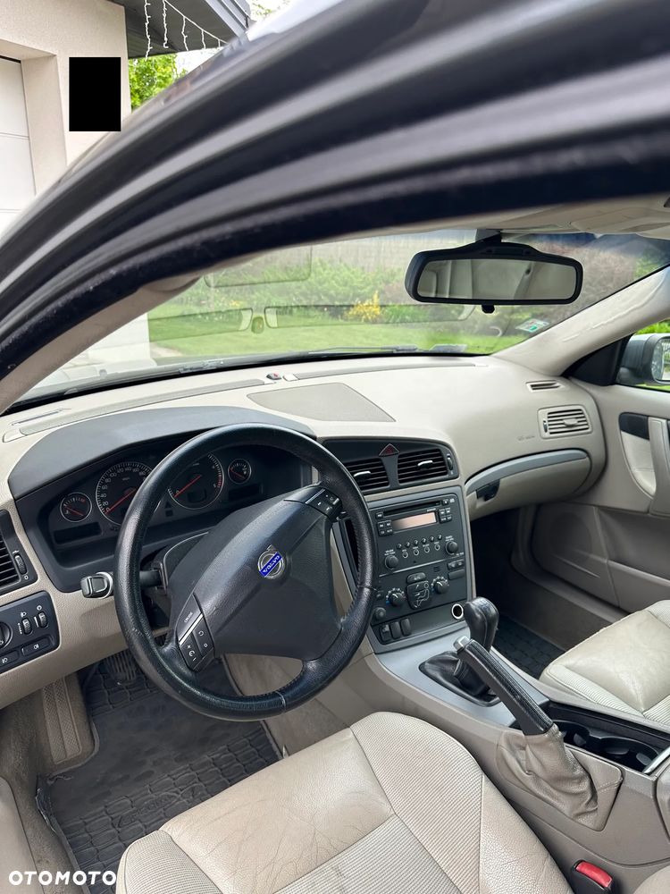 Volvo S60 2.4D Kinetic - 24