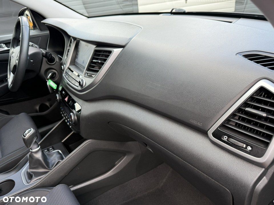 Hyundai Tucson 1.6 GDI BlueDrive Design 2WD - 30