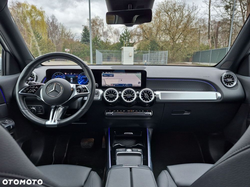 Mercedes-Benz EQB - 14