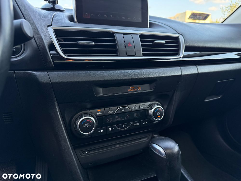 Mazda 3 - 13