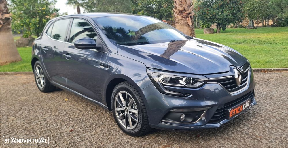 Renault Mégane 1.5 dCi Limited EDC - 9