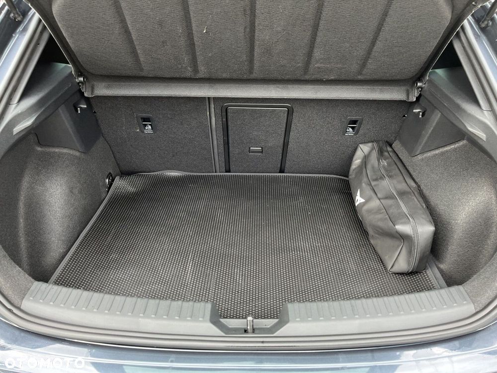 Cupra Leon 1.5 eTSI DSG - 39